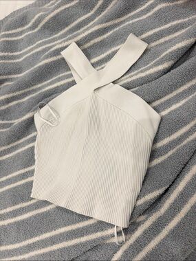 Aritzia white cross neck halter top!